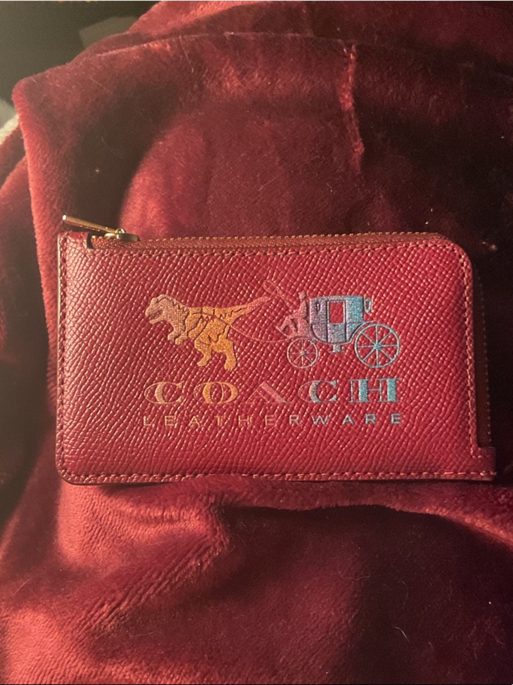 COACH REXY & CARRIAGE RED/MULTI LEATHER L-ZIP CARD CASE 88764 EUC